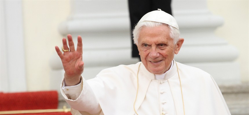 Pope Emeritus Benedict XVI Thanks Cardinal Nichols for Well Wishes on 94th Birthday