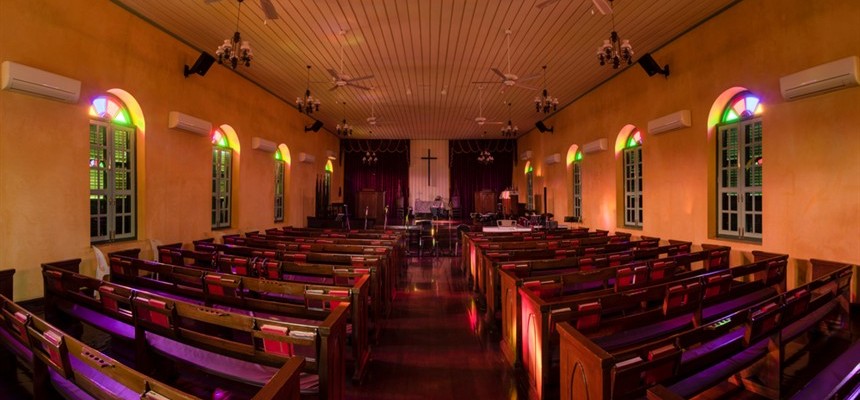6 Reasons We Should Not Have Pews in Our Churches