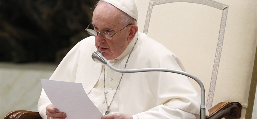Faith is passed down by listening to honest testimony of elderly, Pope says