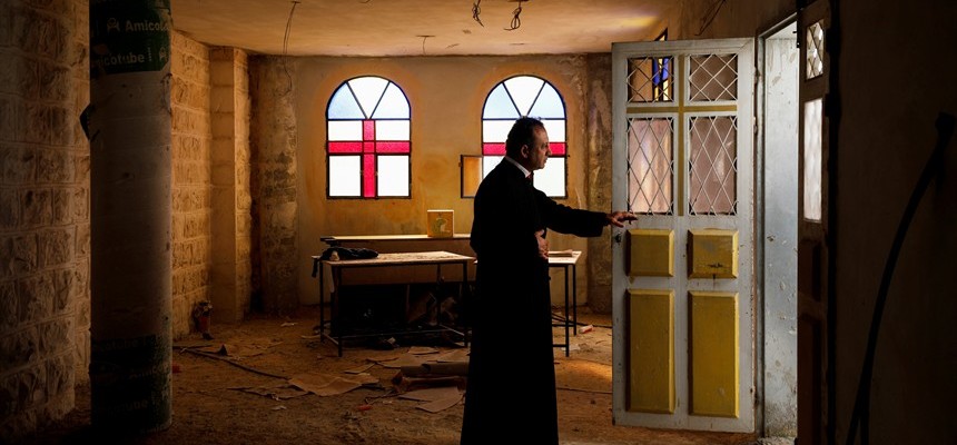 Cardinal encourages support for Middle East Christians