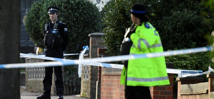 English police to allow priests to give last rites at crime scenes
