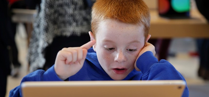 Report: Kids' time spent on screen soars during the pandemic