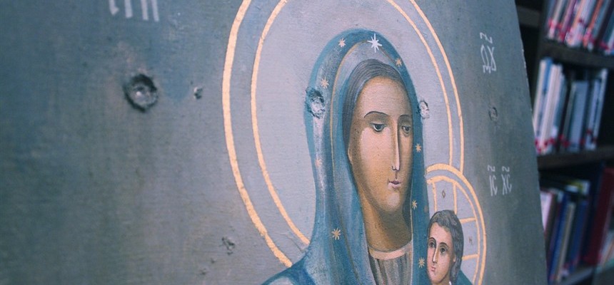 Catholic college professor promotes iconography project to help Ukraine