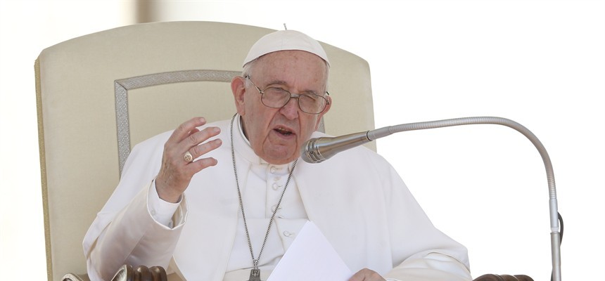 Pope appeals for end to Russian blockade of Ukraine grain exports