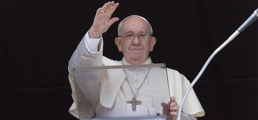 Pope calls for peace in Sri Lanka, Libya, Ukraine