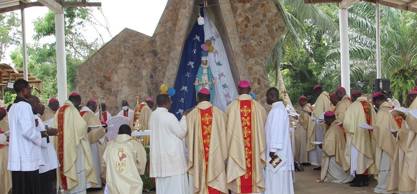 'Enough is enough,' say Cameroon bishops after kidnapping, church burning