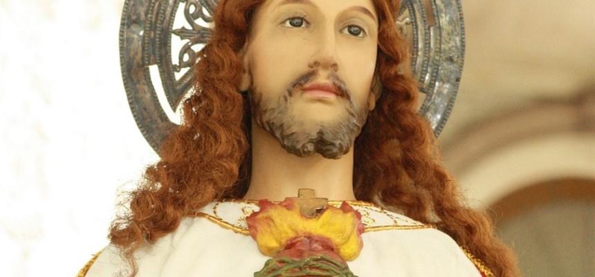Jesus' Sacred Heart Beats for You