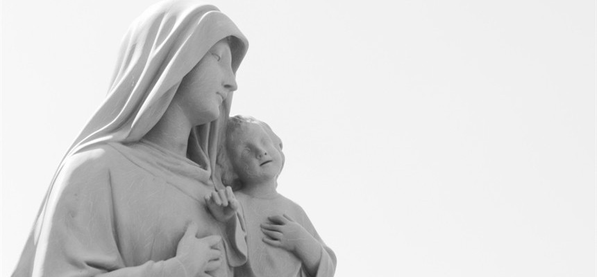 Encountering Mary's Motherhood this Advent