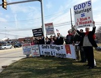 Rallies Bind God to Fight for True Marriage